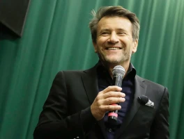 Robert Herjavec: What's His Net Worth, Where's Kym Johnson, & What About The Kids?